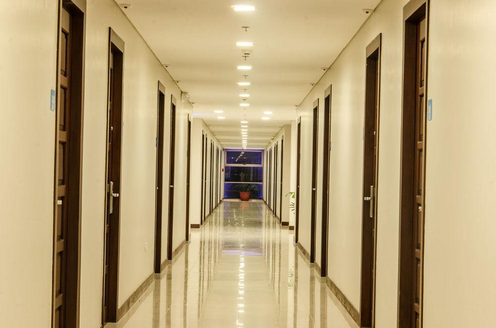 Fersal Hotel - Puerto Princesa Екстер'єр фото