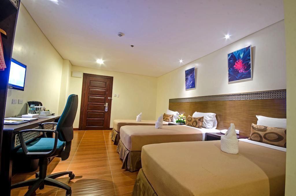 Fersal Hotel - Puerto Princesa Екстер'єр фото