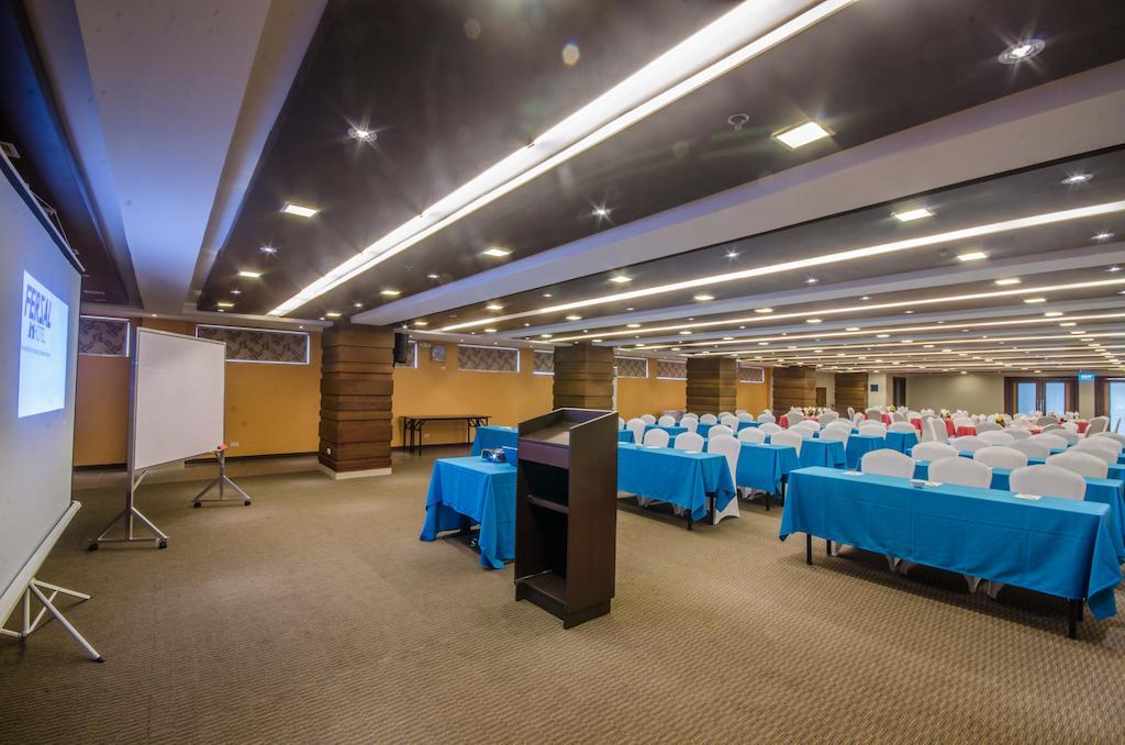 Fersal Hotel - Puerto Princesa Екстер'єр фото